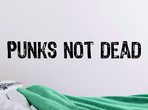 punks-not-dead.jpg